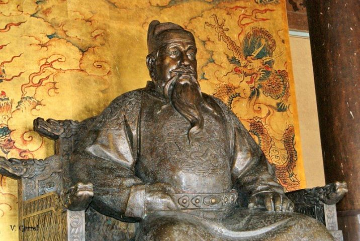 Bronze statue of the Yongle Emperor - wikipedia.org
