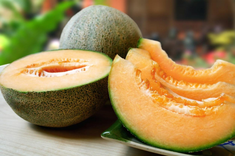 Source: https://www.independent.co.uk/life-style/food-and-drink/japan-melons-sold-for-thousands-a7651951.html