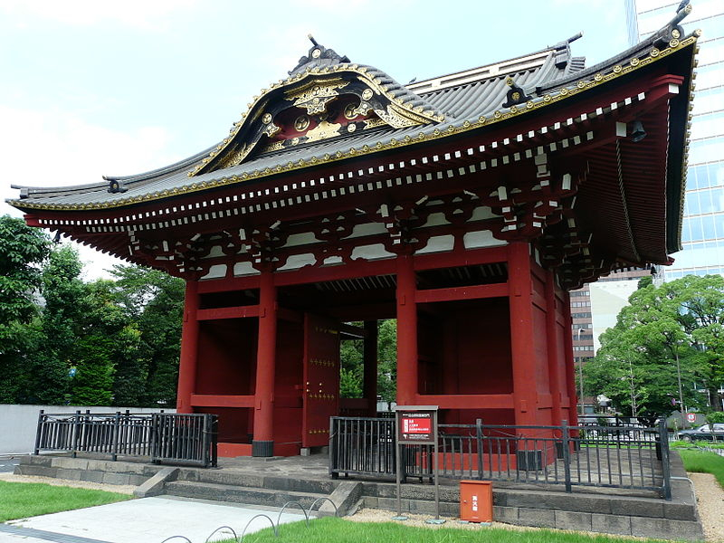 Photo by https://commons.wikimedia.org/wiki/File:Zojo-ji_Temple_Minata_Tokyo_August_2014_04.JPG